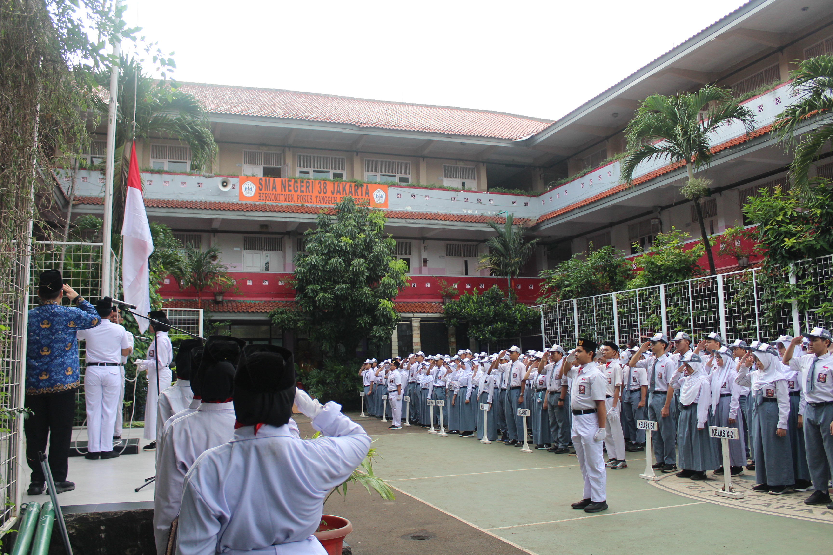 KEGIATAN UPACARA BENDERA